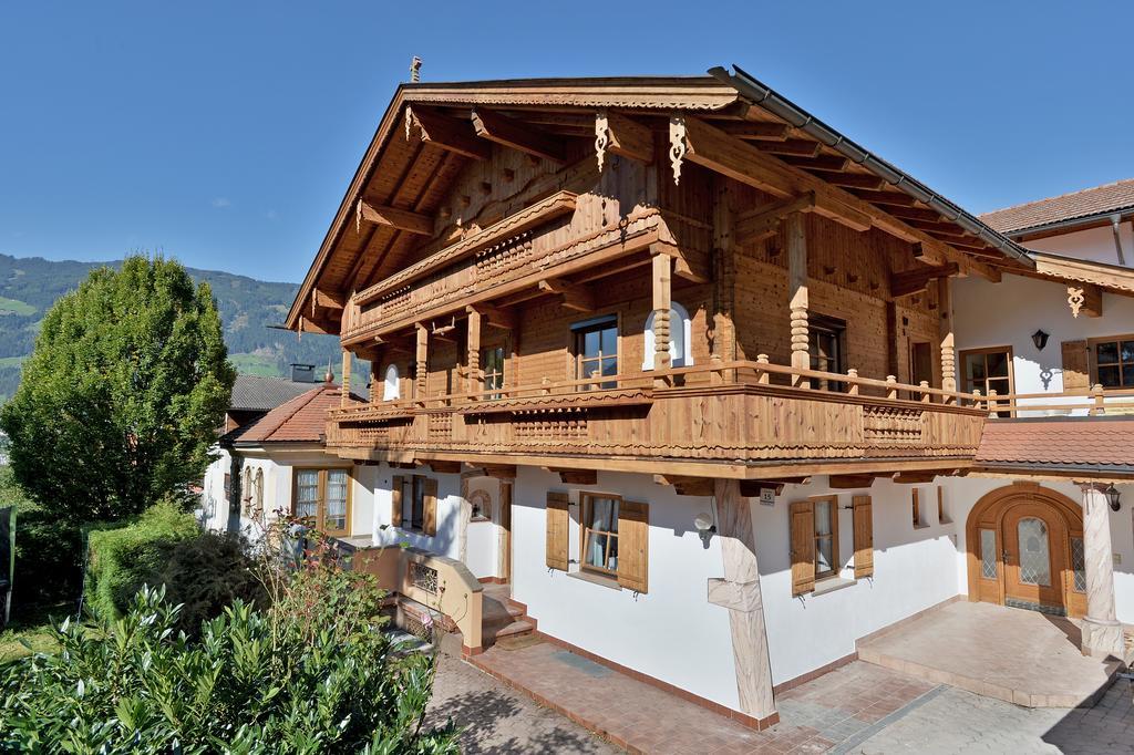 Haus Sonnenschein Apartment Hart im Zillertal Room photo