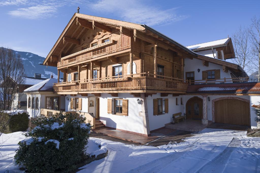 Haus Sonnenschein Apartment Hart im Zillertal Exterior photo