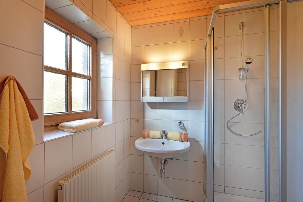 Haus Sonnenschein Apartment Hart im Zillertal Room photo